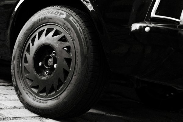 Découvrez le stage de pilotage voiture luxe à lyon